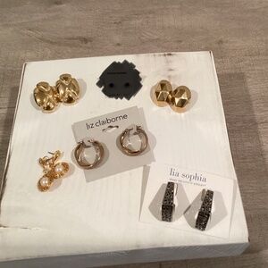 Set of (5) Costume Jewelry Earrings